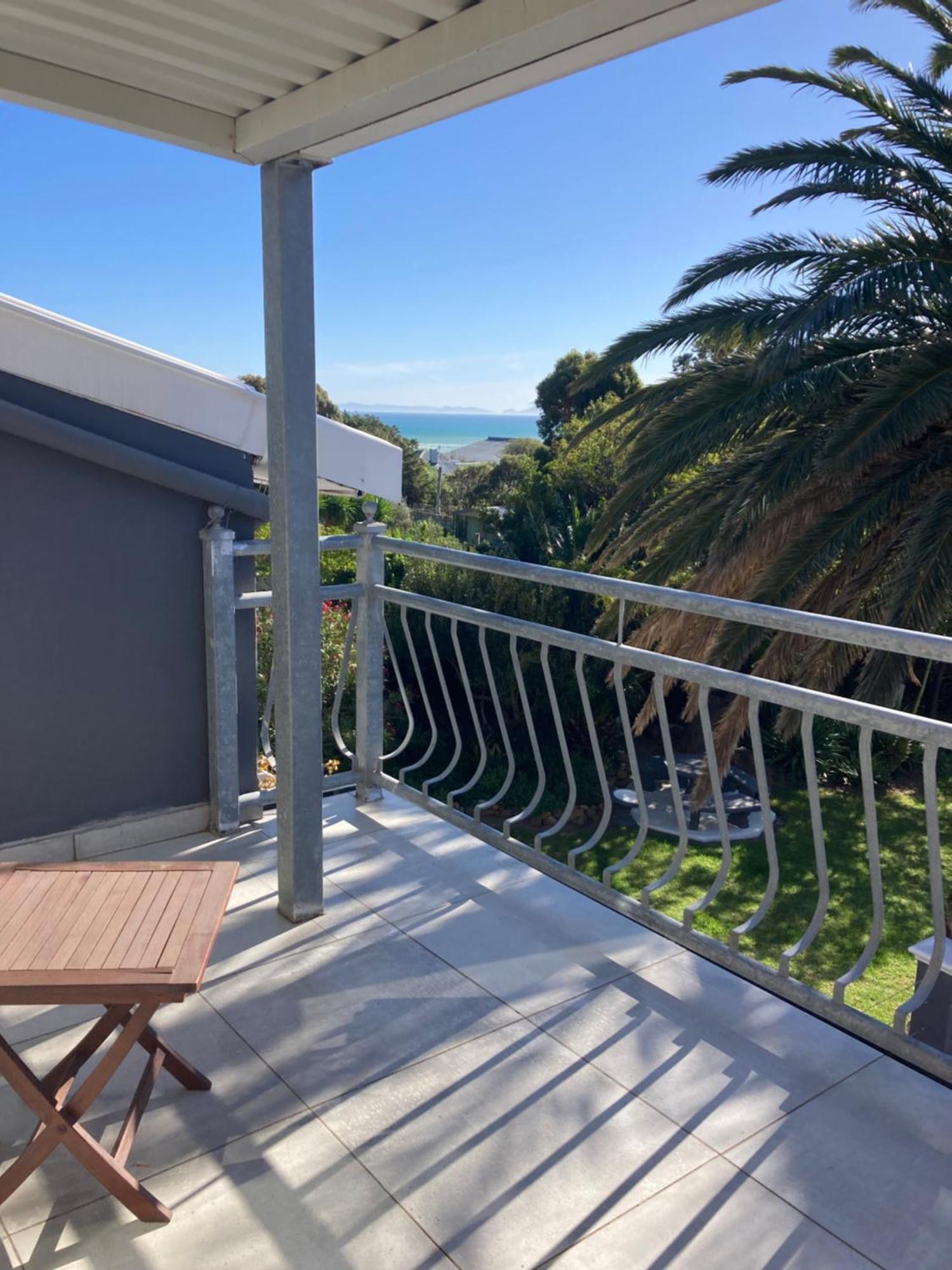 Bloemenzee Boutique B&B Gordons Bay Exterior photo